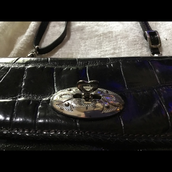 PRICE DROP! BRIGHTON Patent Leather Bag W/Wristlet - Picture 2 of 6